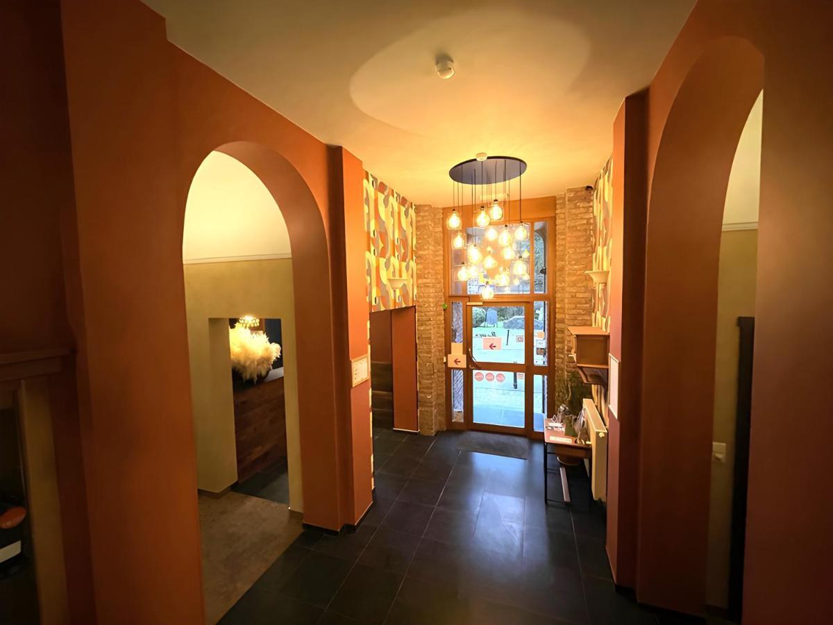Hotel Des Comtes دربي المظهر الخارجي الصورة